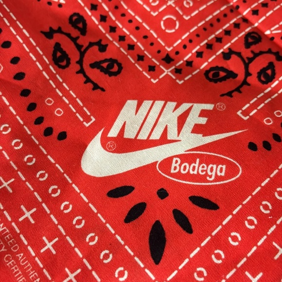 Bodega Dunk Sneakers - Picture 6 of 6